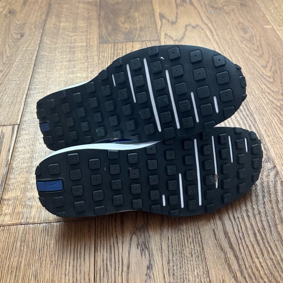 Nike Wattle One SE sneakers in phantom/hyper royal - Picture 13 of 13